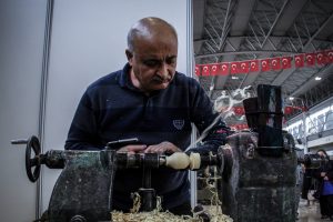 Gelecek nesillerin de oynayabilmesi i&ccedil;in topa&ccedil; yapıyor