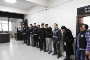 &Ouml;zel ekip kuruldu... Hepsi yakalandı!