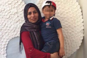 10 bin lira i&ccedil;in gen&ccedil; kadını &ouml;ld&uuml;r&uuml;p evini ateşe verdi