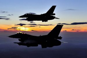 Irak'ın kuzeyine hava harekatı
