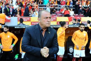 S&uuml;per Lig'de gelenek bozulmadı