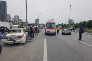 Basın Ekspres'te ara&ccedil;lar birbirine girdi