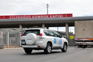 BM'den İdlib'e 18 TIR'lık yardım