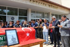 &Ouml;ld&uuml;r&uuml;len arkeolog i&ccedil;in m&uuml;zede h&uuml;z&uuml;nl&uuml; veda