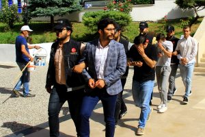 Uyuşturucu tacirleri tutuklandı