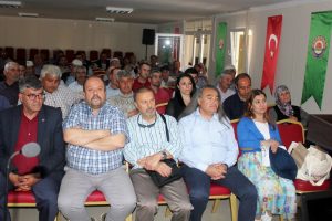 Bergama'da 169 kişiye zeytin budamacılık sertifikası
