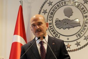 Bakan Soylu muhtarlarla bir araya geldi