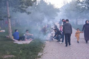 Paşabah&ccedil;e mesire alanı ramazan ayında dolup taşıyor