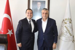 Akhisarspor'da y&uuml;ksek gerilim