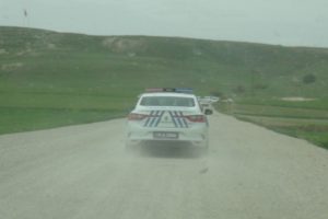2 ş&uuml;pheli, nefes kesen kovalamacayla yakalandı