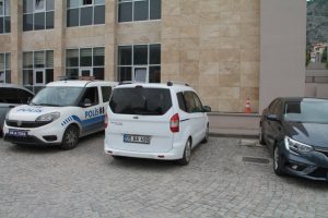 13 ayrı dolandırıcılık su&ccedil;undan aranan ş&uuml;pheli yakalandı