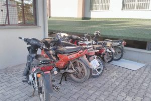 Motosiklet hırsızları yakayı ele verdi