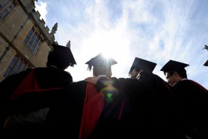 Oxford'un 900 yıllık tarihinde bir ilk