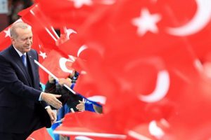 Eski AK Parti Bursa Milletvekili: Artık kendi başarısızlıklarımızı bir takım afaki g&uuml;&ccedil;lere havale etmekten vazge&ccedil;elim
