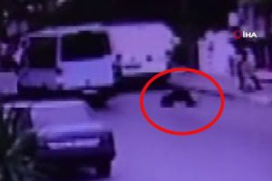 Minib&uuml;sten d&uuml;şen gen&ccedil; kızın babası isyan etti