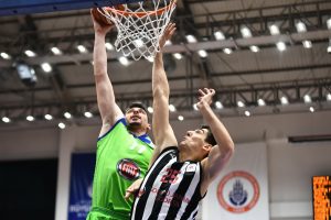 TOFAŞ Play-Off &ccedil;eyrek finalinde avantaj arıyor