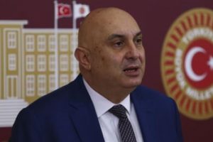 CHP'li &Ouml;zko&ccedil;'tan yeni askerlik sistemi değerlendirmesi