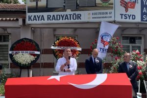 Taki Doğan i&ccedil;in TSYD'de t&ouml;ren d&uuml;zenlendi