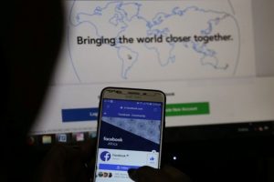 "Veri mağdurları Facebook'tan tazminat talep edebilir"