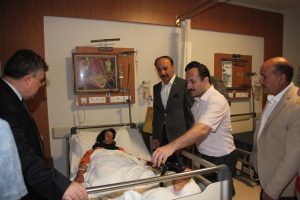 Polisin ateş ettiği minib&uuml;ste tarım iş&ccedil;ilerininin yaralanmasına soruşturma