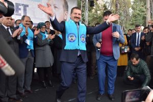 Taraftarlar AK Partili başkanı Cumhurbaşkanı Erdoğan'a şikayet etti