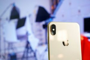 Apple, iPhone yavaşlatma konusunda uyaracak