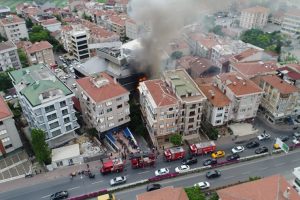 Kadık&ouml;y'de hastanede yangın paniğinin havadan g&ouml;r&uuml;nt&uuml;leri ortaya &ccedil;ıktı