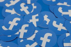 Avaaz: Facebook'u aşırı sağcı sahte i&ccedil;erikli sayfalar bastı