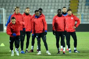 Erzurumspor kazanıp, rakiplerinin puan kaybetmesini bekleyecek