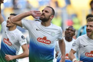 &Ccedil;aykur Rizespor'dan iki futbolcuya milli davet
