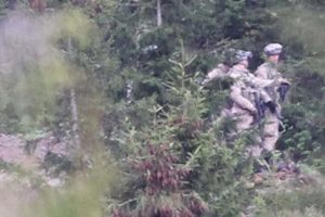 Ter&ouml;rist, b&ouml;lgedeki sığınakları jandarmaya g&ouml;sterdi