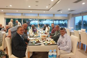 Huzurevi sakinlerini bu Ramazan'da da unutmadılar