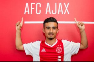 Ajax'tan Naci &Uuml;n&uuml;var'a profesyonel s&ouml;zleşme