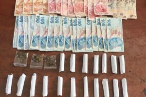 Adana'da uyuşturucu operasyonu: 15 g&ouml;zaltı