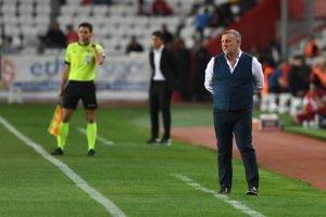 Bursaspor'da zorunlu revizyon!