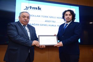 YTKM'den en iyi makale &ouml;d&uuml;l&uuml; PA&Uuml;'ye