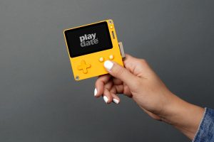 Manivelalı oyun konsolu: Playdate 2020'de satışta!