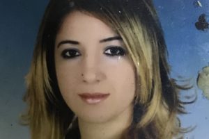 Adliye koridorunda kızının katiliyle karşılaştı, g&ouml;zyaşlarına boğuldu!