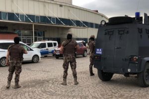 6 kişinin &ouml;ld&uuml;ğ&uuml; arazi kavgasına 6 tutuklama