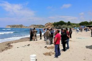 Dersten ka&ccedil;ıp denize giren 2 liseli hayatını kaybetti
