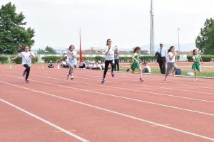 Bursa'da k&uuml;&ccedil;&uuml;k atletlerin b&uuml;y&uuml;k m&uuml;cadelesi
