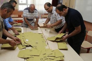Avrupa Konseyi'nden se&ccedil;im i&ccedil;in 14 kişilik heyet