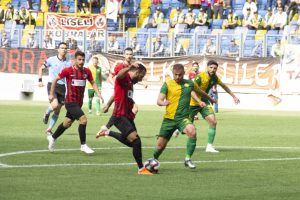 Van B&uuml;y&uuml;kşehir Belediyespor TFF 2. Lig'e y&uuml;kseldi