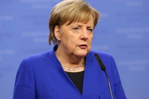 Merkel'den May a&ccedil;ıklaması: Kararını saygıyla karşılıyorum