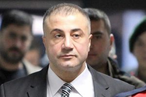 Sedat Peker: Nasıl bir sapıksınız, siz nasıl s&ouml;zde birer dindarsınız?