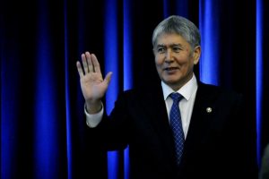 Kırgızistan'da eski Cumhurbaşkanı Atambayev parti liderliğinden ayrıldı