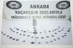 Ankara'da tarihi eser operasyonu: 3 g&ouml;zaltı