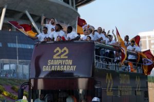 Galatasaray kafilesi stada geldi