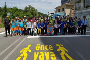 Jandarma Komutanlığından &ouml;ğrencilere trafikte farkındalık eğitimi
