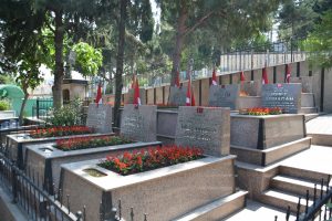 Bursa Gemlik'te şehitlikler &ccedil;i&ccedil;eklendiriliyor